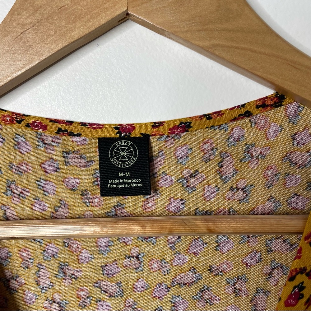 Urban Outfitters V Neck Double Breasted Floral Slit Midi Dress size M - Picture 6 of 9